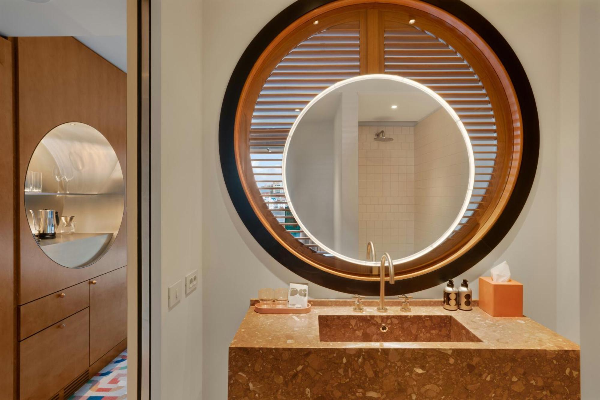 The Standard, Brussels Hotel Buitenkant foto